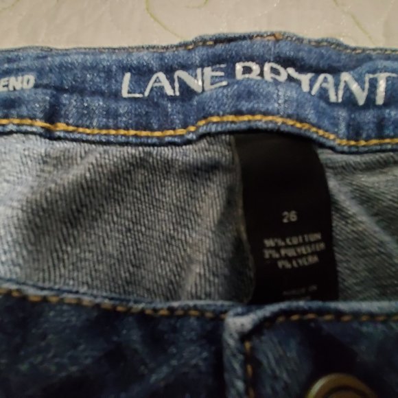 Lane Bryant woman's size 26 distressed boyfriend jeans - Picture 4 of 6